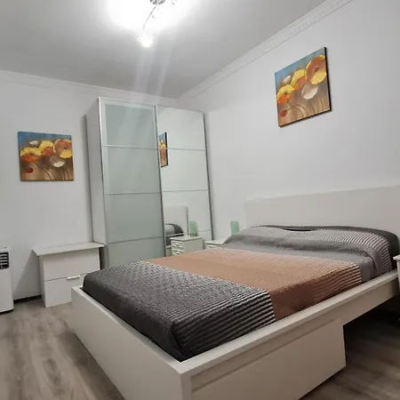 Holidays Or Work 3 Bedrooms 90 M2 Terrace Ac Апартаменты