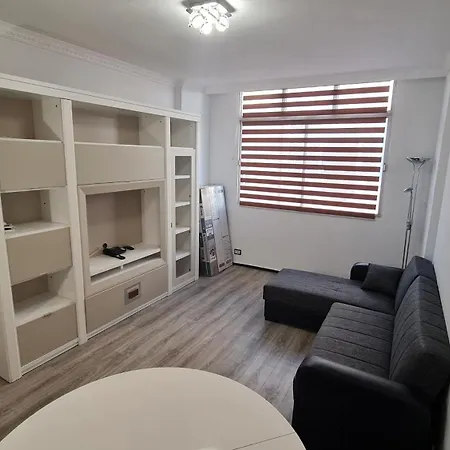 Holidays Or Work 3 Bedrooms 90 M2 Terrace Ac Апартаменты