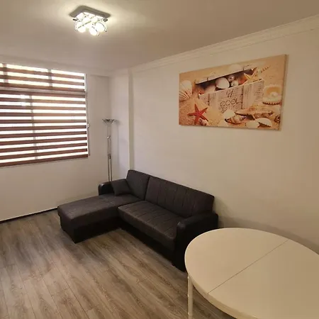 Апартаменты Holidays Or Work 3 Bedrooms 90 M2 Terrace Ac *