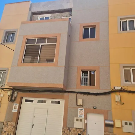 Апартаменты Holidays Or Work 3 Bedrooms 90 M2 Terrace Ac *